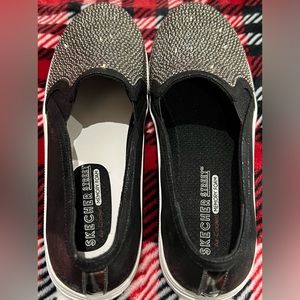 SKETCHER Street Air-Locked Memory Foam Shoes